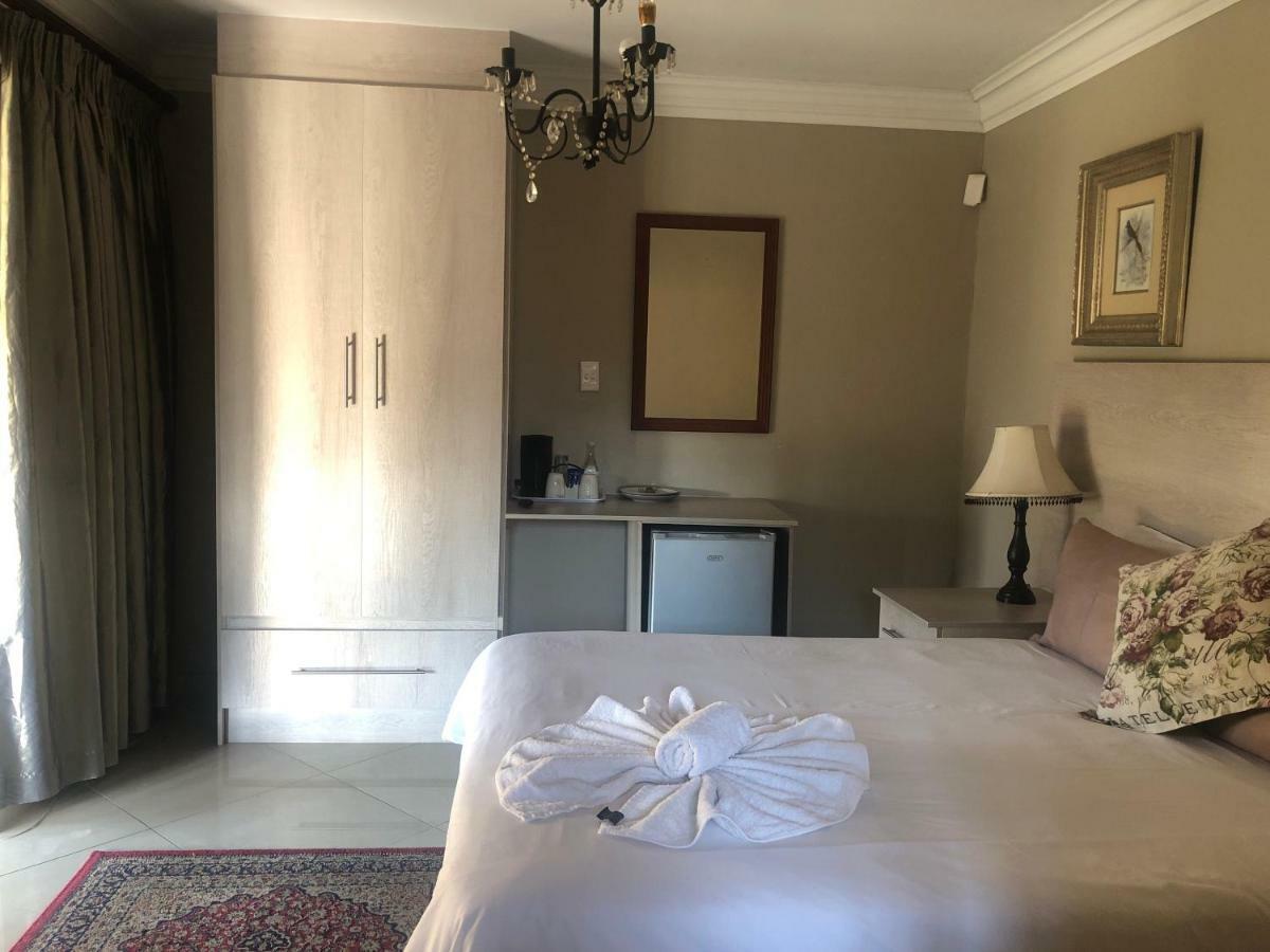 Sunrise Boutique Hotel Witbank Exterior foto